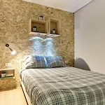 Morales - 2 Habitaciones, Espacioso Y Tranquilo Junto A Hospital